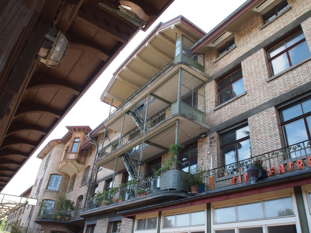 2 Schöne Atelier-Arbeitsplätze VAKANT im Filmhaus Bern