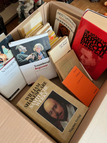 THEATERBÜCHER zu verkaufen